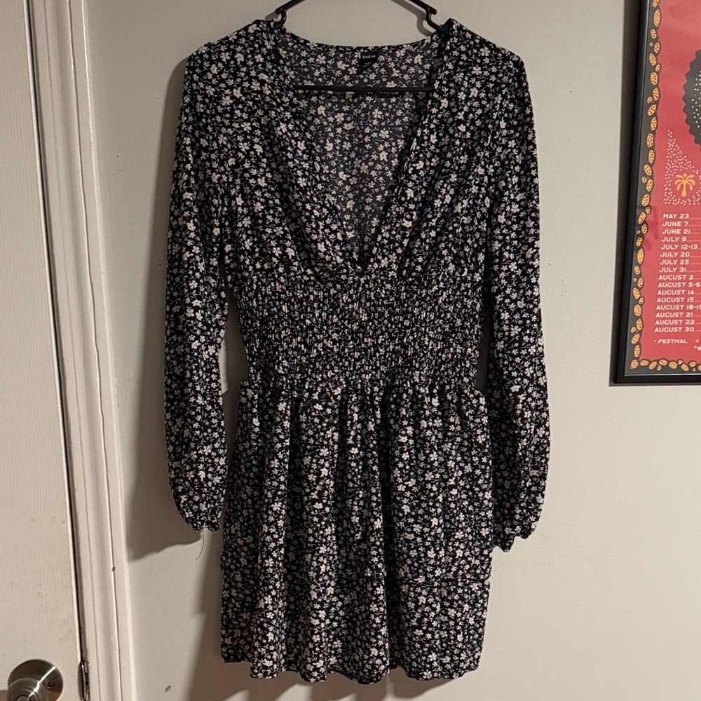 SHEIN Black Floral Long Sleeve Dress